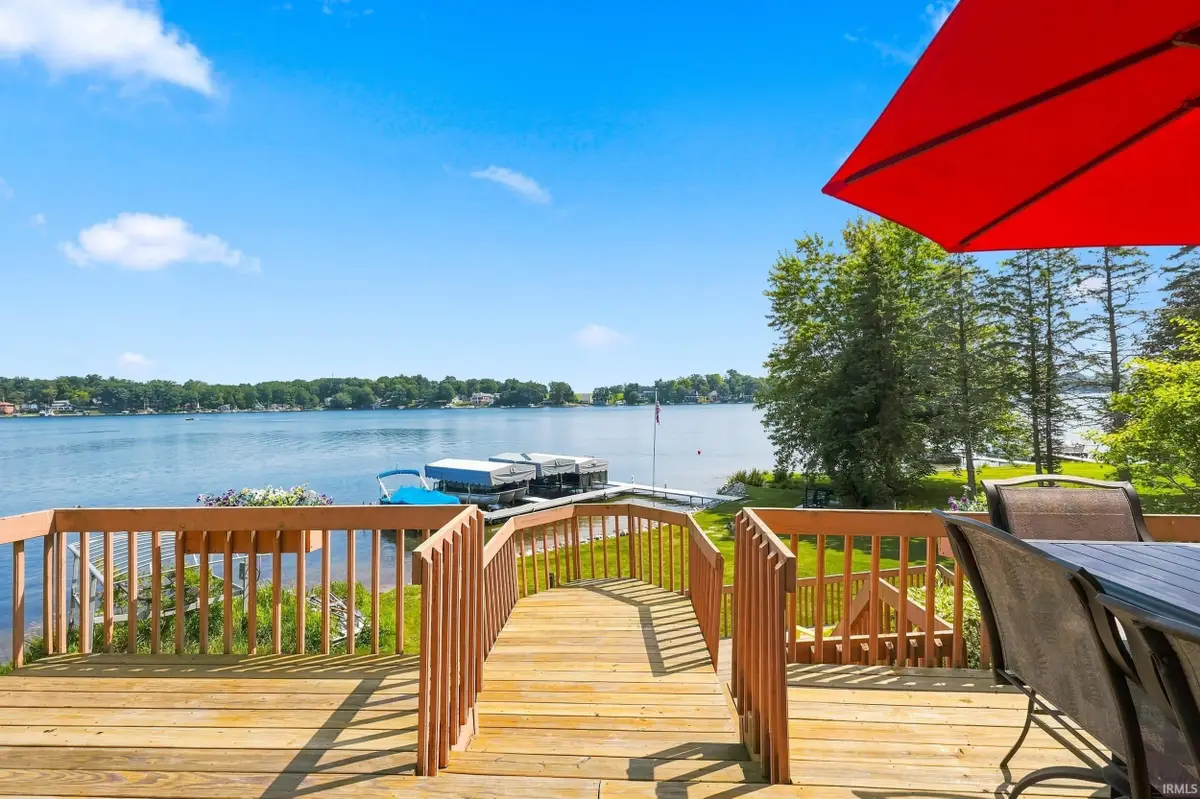 6145 S 970 E, Wolcottville, IN 46795 - #1