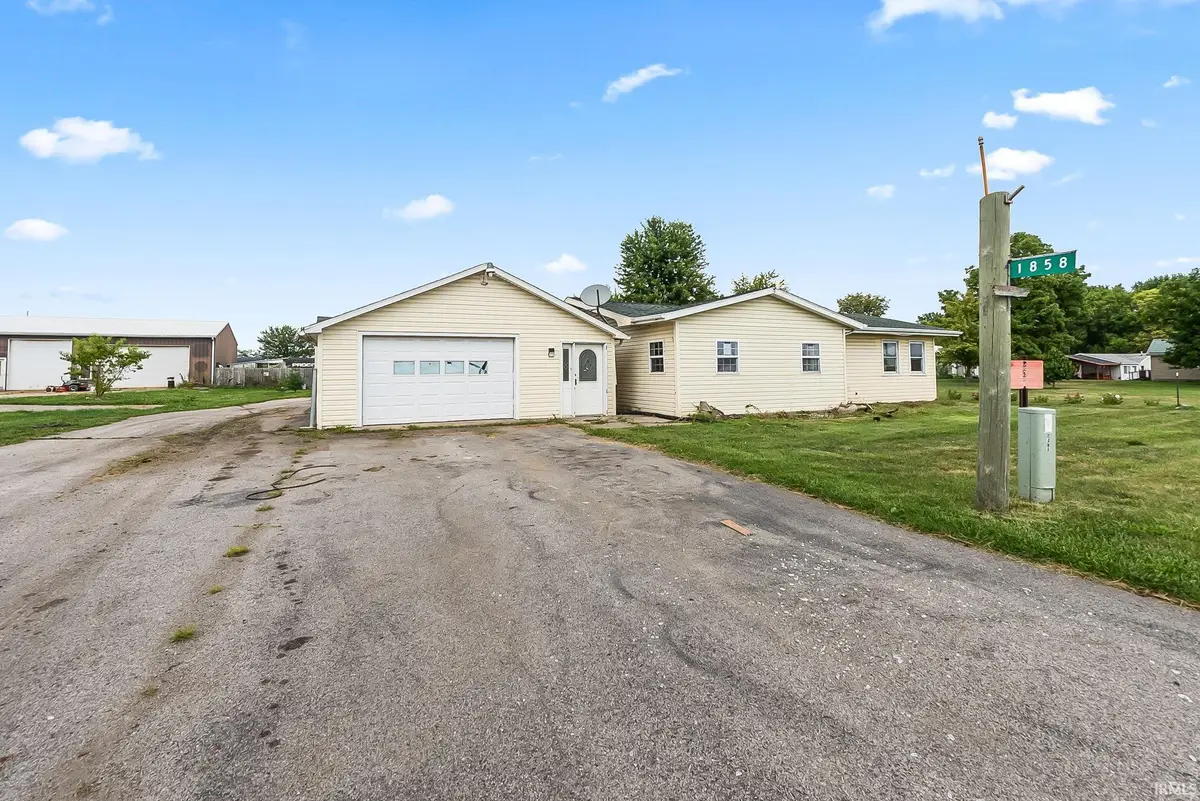 1858 W Auburn Drive, Auburn, IN 46706 - #1