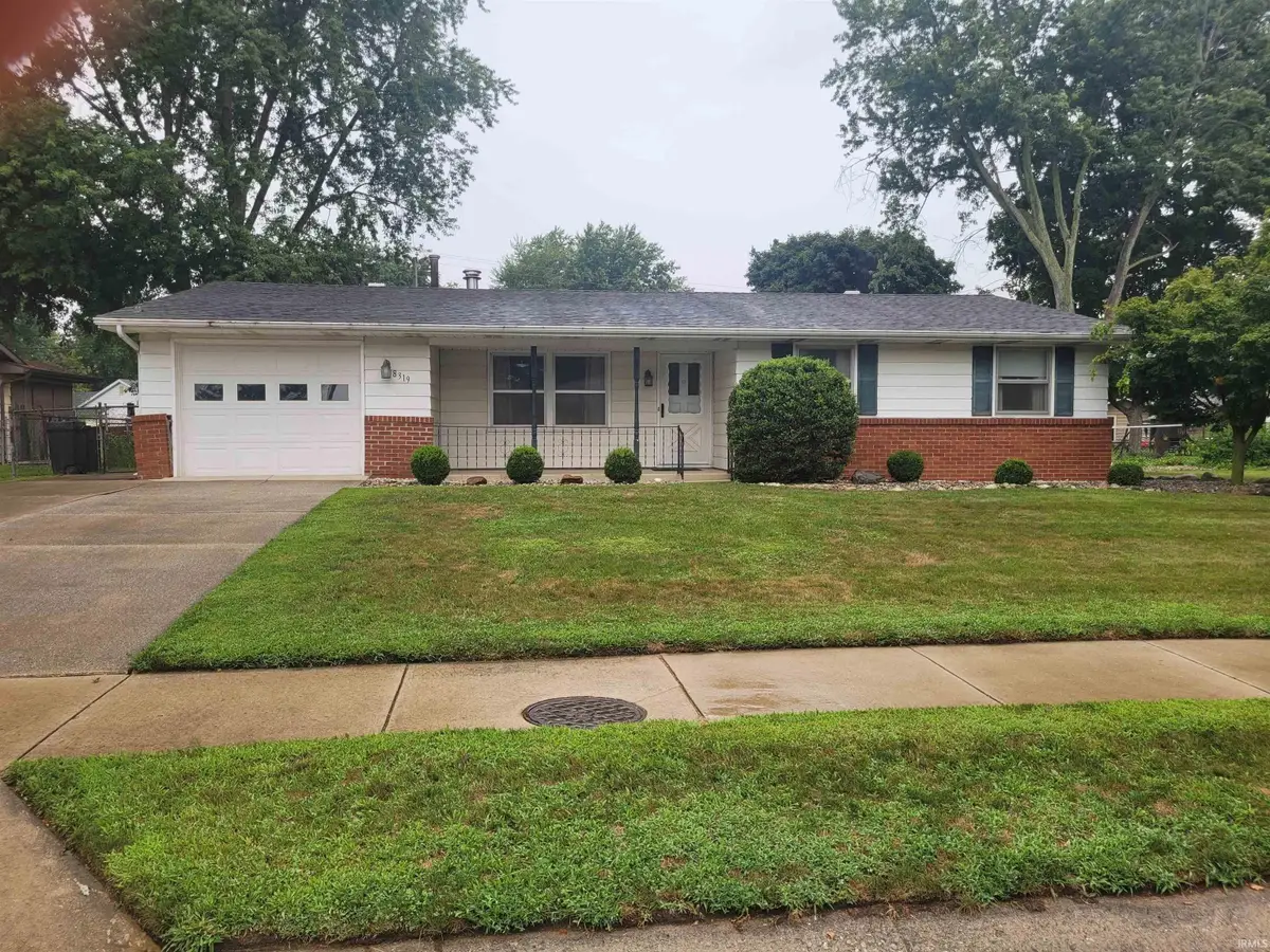 8319 Sante Fe Trail, Fort Wayne, IN 46815 - #1