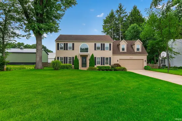 52116 Falcon Chase Drive, Granger, IN 46530