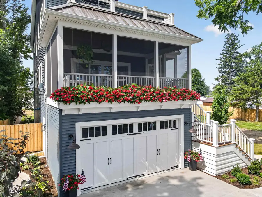 6031 E Pickwick Road, Syracuse, IN 46567 - #2