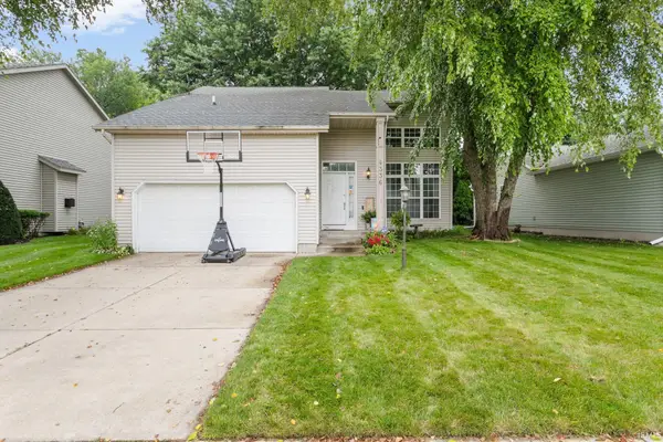 4336 Field Gate Drive E, South Bend, IN 46628