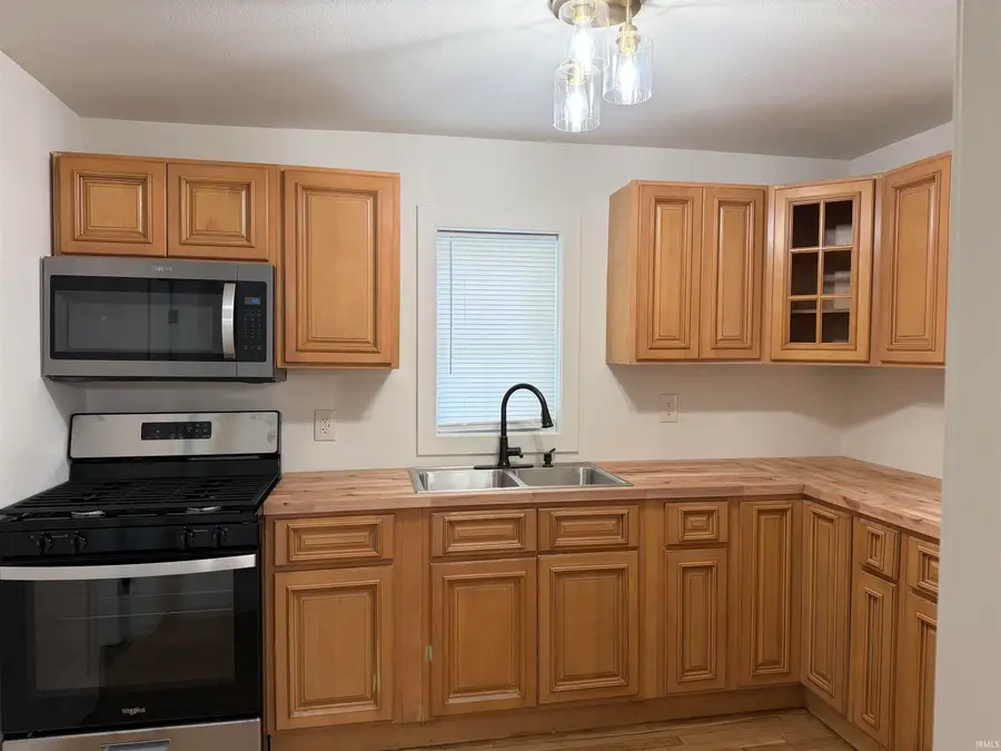 2109 S Eaton Avenue, Muncie, IN 47302 - #3