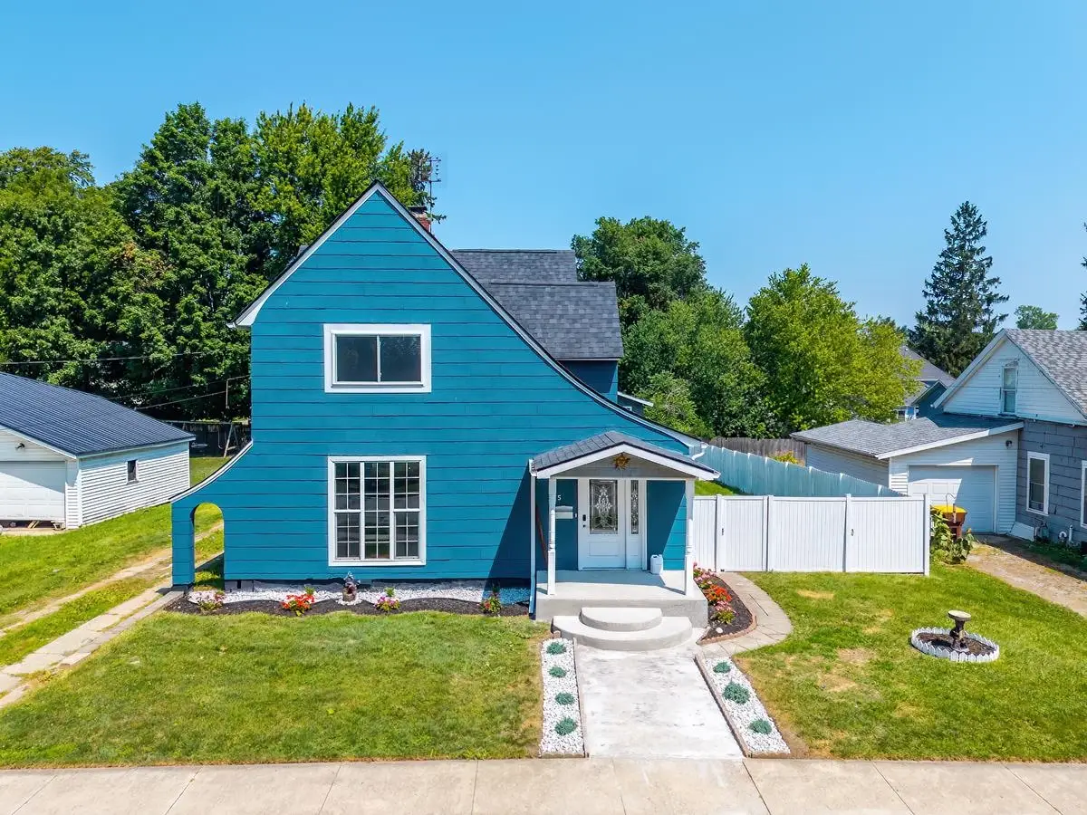 315 E Gilmore Street, Angola, IN 46703 - #1