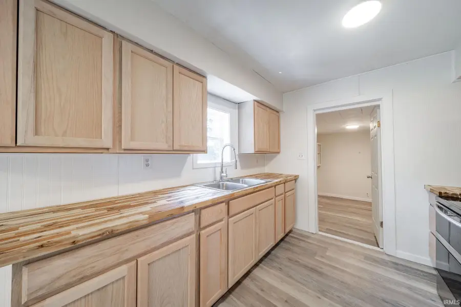107 E Berkley Avenue, Muncie, IN 47303 - #3