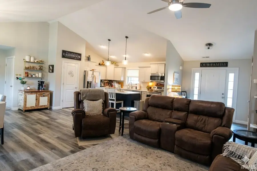 721 S Cathy Drive, Princeton, IN 47670 - #2
