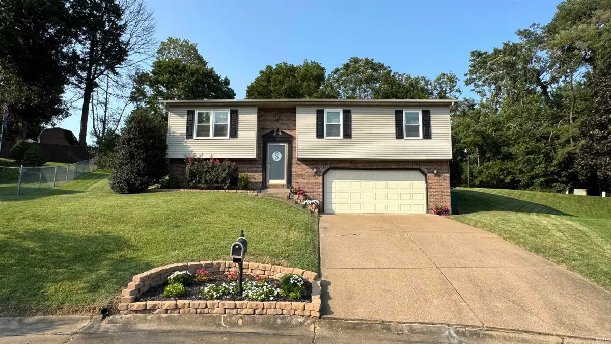 5533 Meadowlark Drive, Evansville, IN 47712 - #1