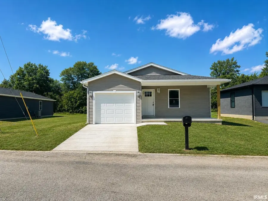 511 College Avenue, Mitchell, IN 47446 - #2