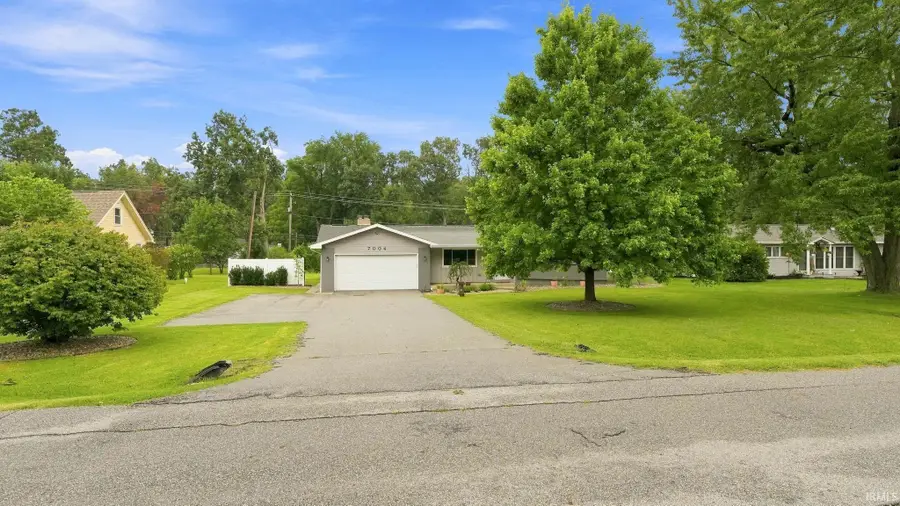 7004 Westlawn Drive, Fort Wayne, IN 46804 - #2