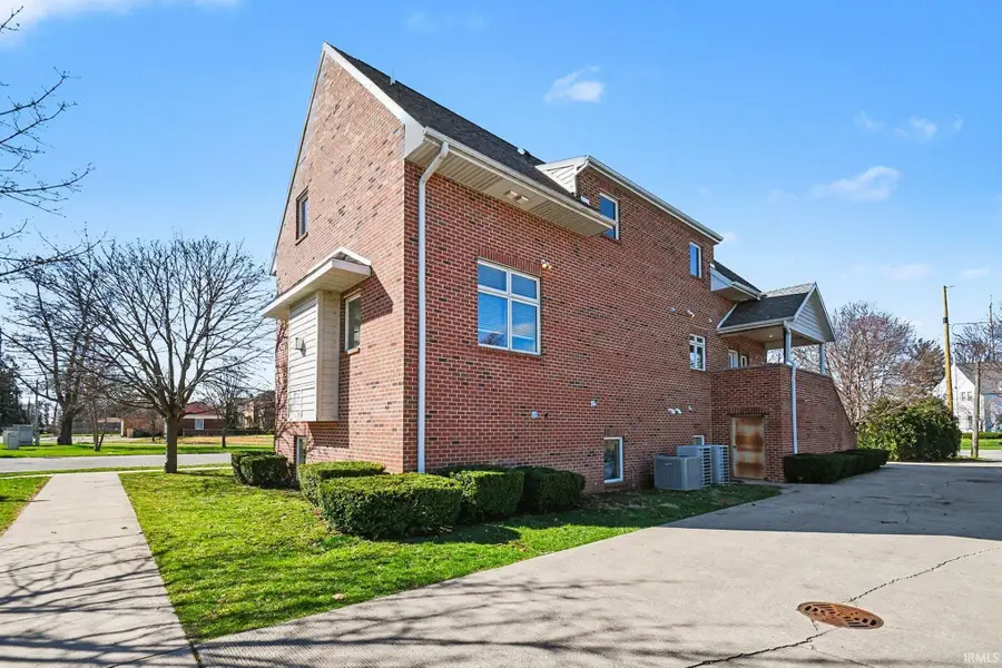 330 N Sunnyside Avenue, South Bend, IN 46617 - #2