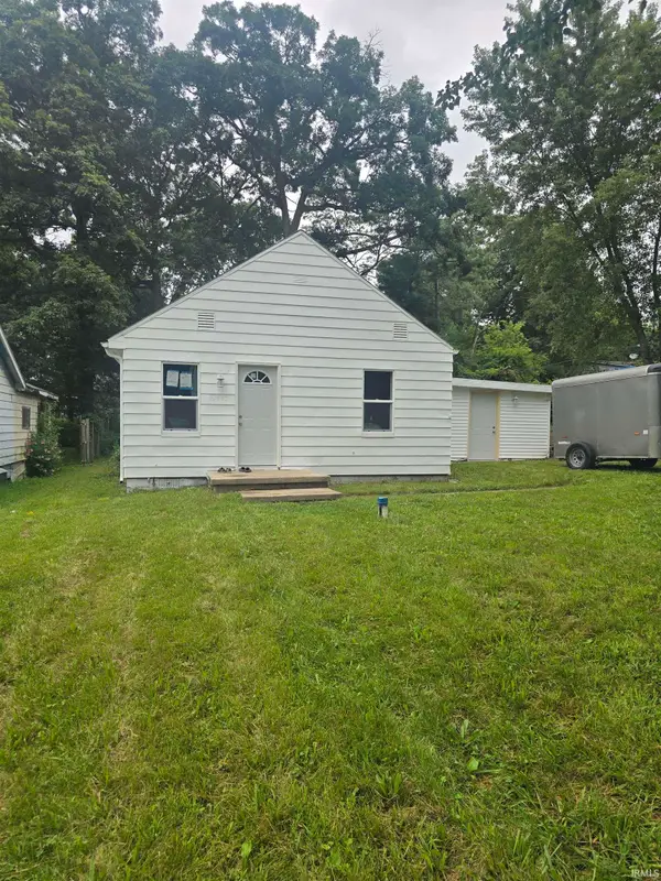 19947 Kelly Street, South Bend, IN 46637