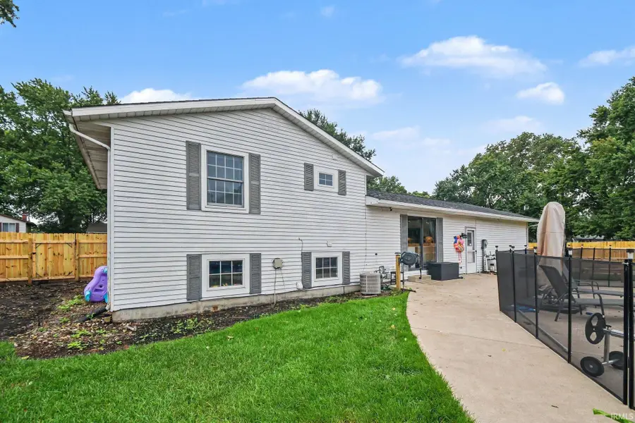 3002 Blanchard Drive, Mishawaka, IN 46544 - #3