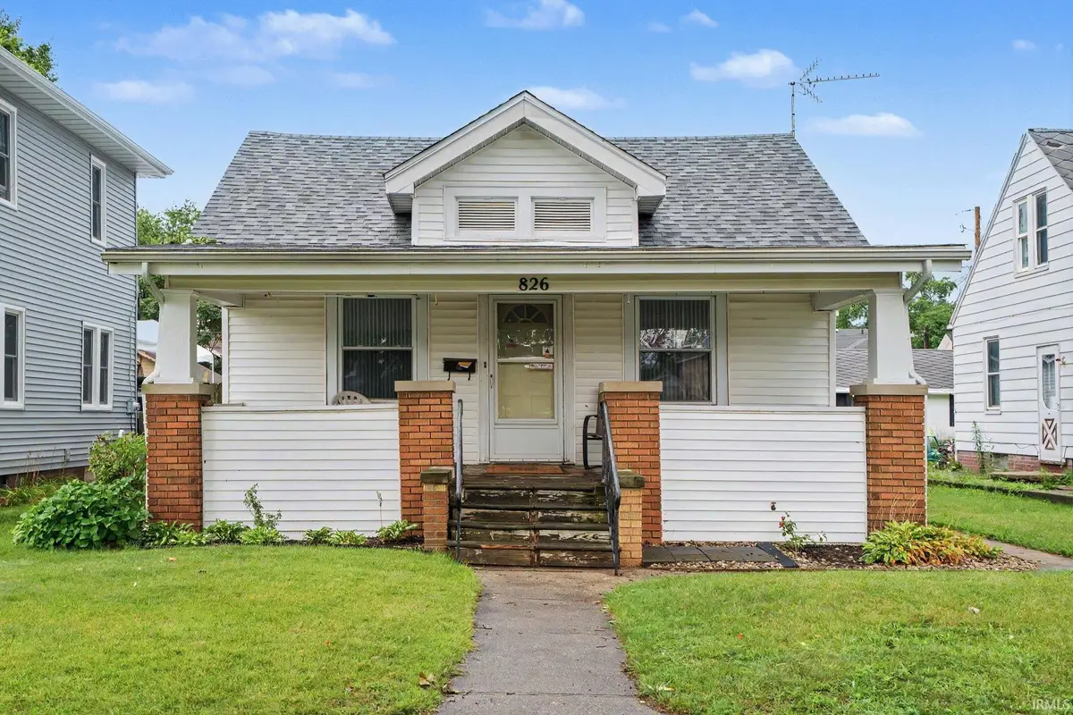 826 S 30th Street, South Bend, IN 46615 - #1