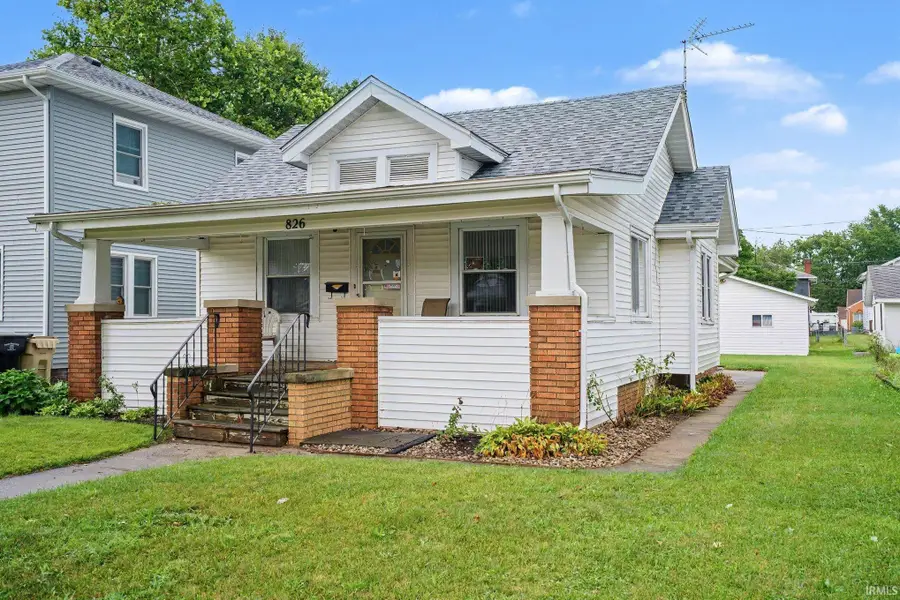 826 S 30th Street, South Bend, IN 46615 - #3