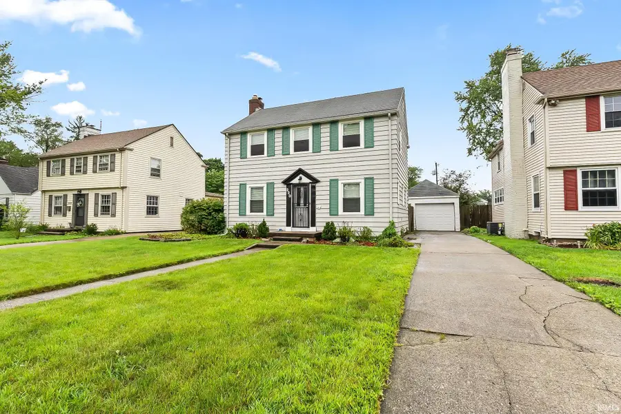 220 W Fleming Avenue, Fort Wayne, IN 46807 - #2