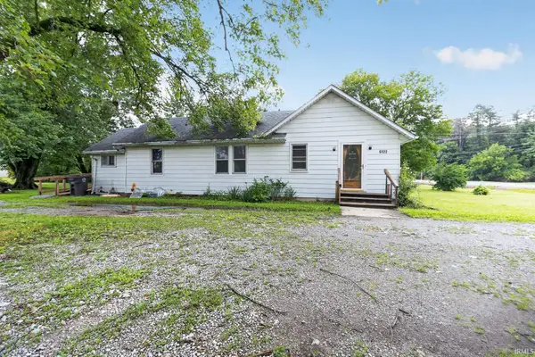6822 Wayne Trace, Fort Wayne, IN 46816