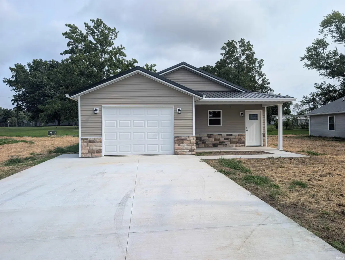 1002 Greenwood Street, Washington, IN 47501 - #1