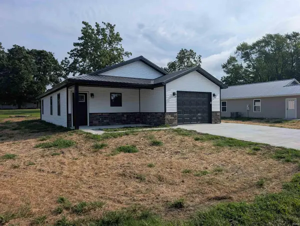 1004 Greenwood Street, Washington, IN 47501