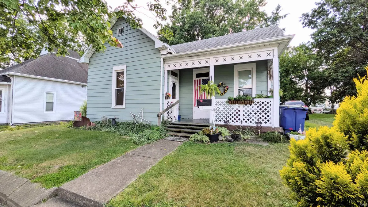 225 S Gibson Street, Princeton, IN 47670 - #1
