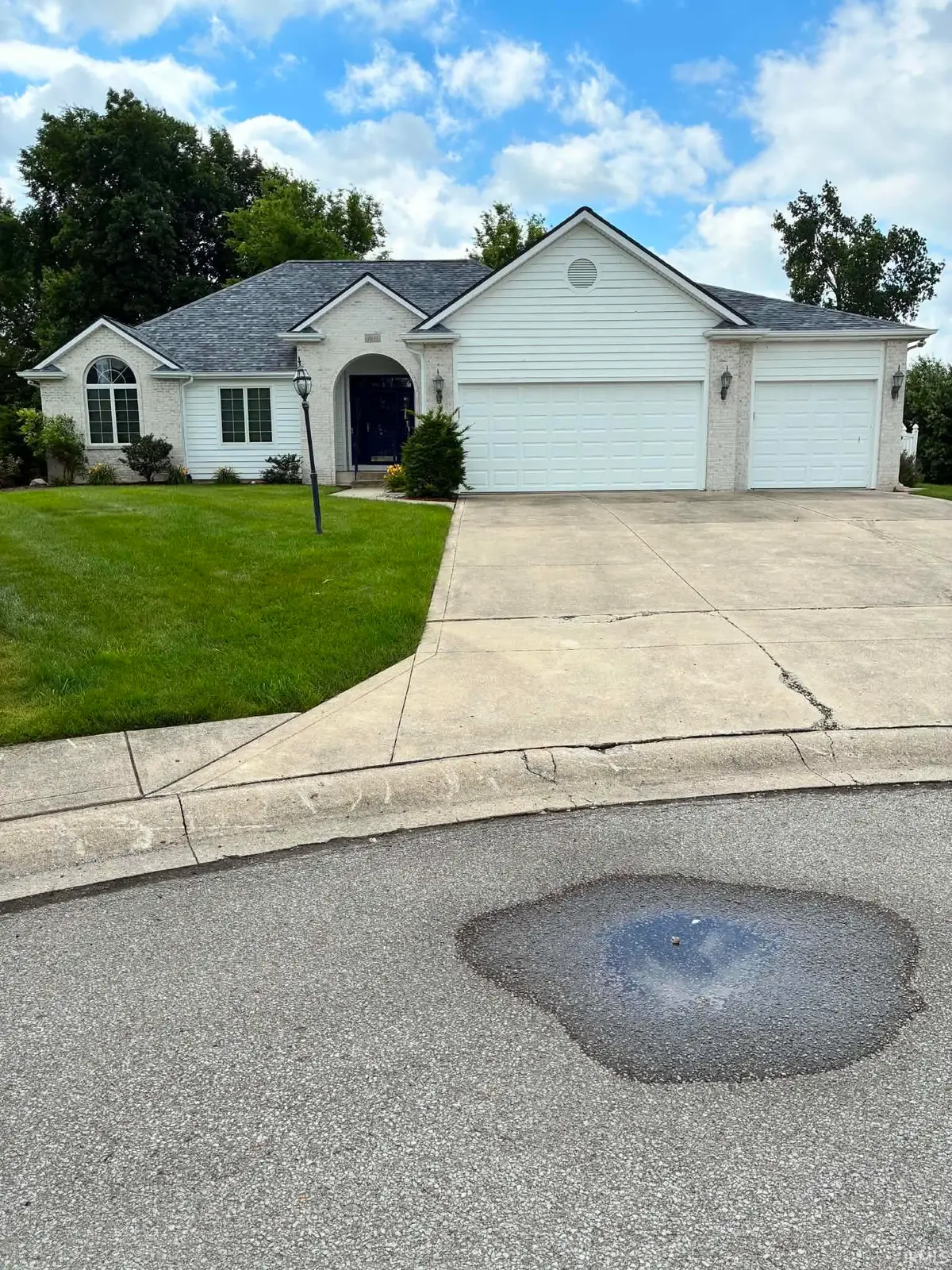 1031 Deer Cliff Court, Fort Wayne, IN 46804 - #1