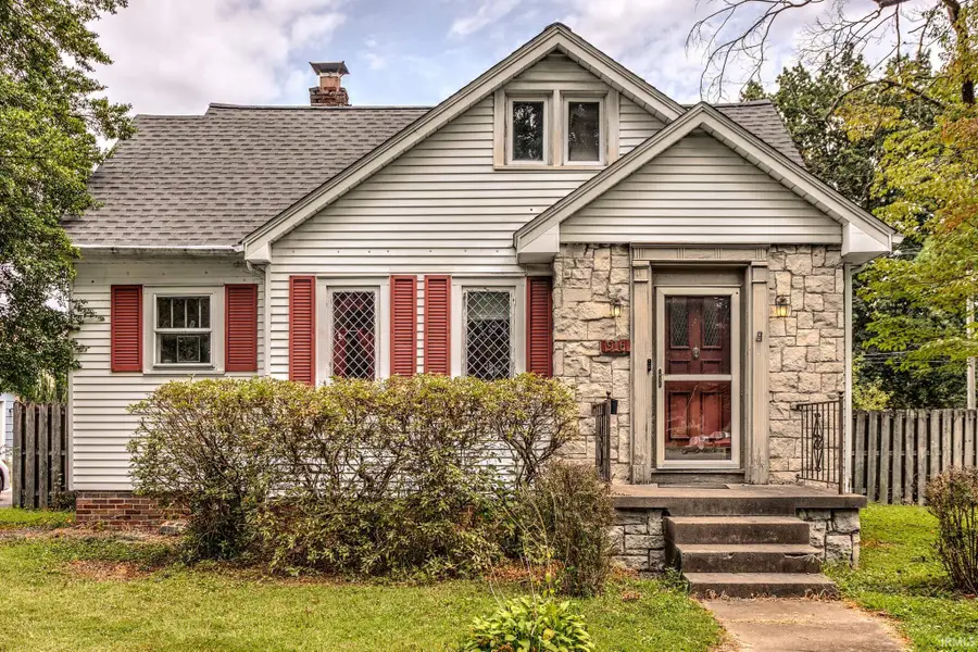 916 S Villa Drive, Evansville, IN 47714 - #3