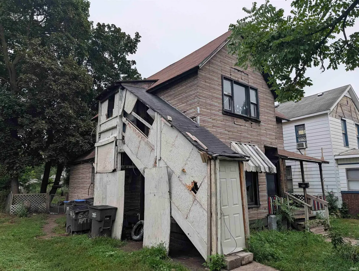 722 W Marion Street, Elkhart, IN 46516 - #1