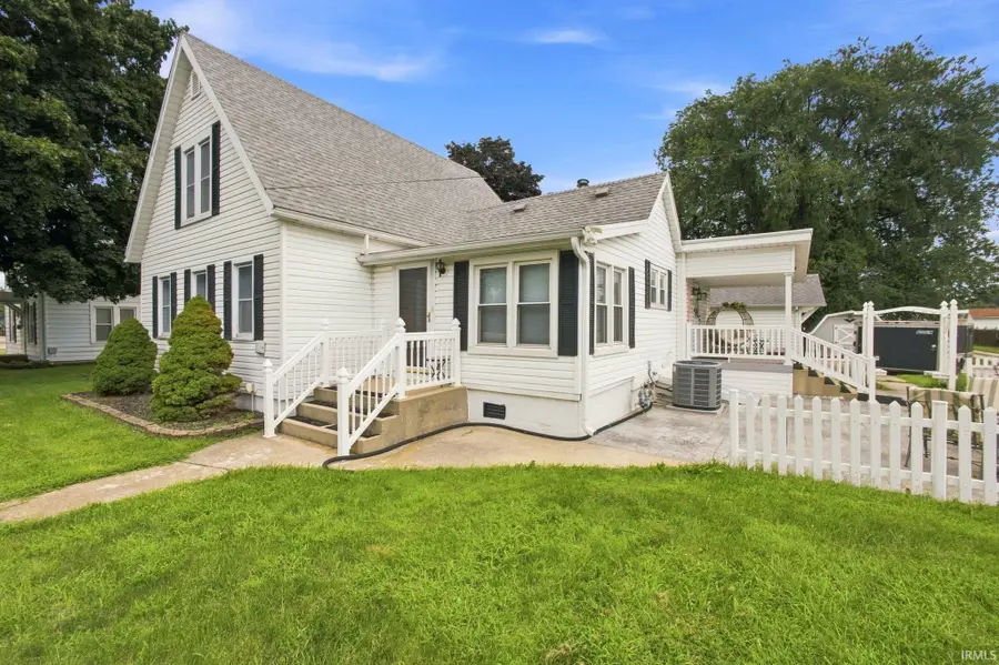 1017 N Weston Street, Rensselaer, IN 47978 - #3