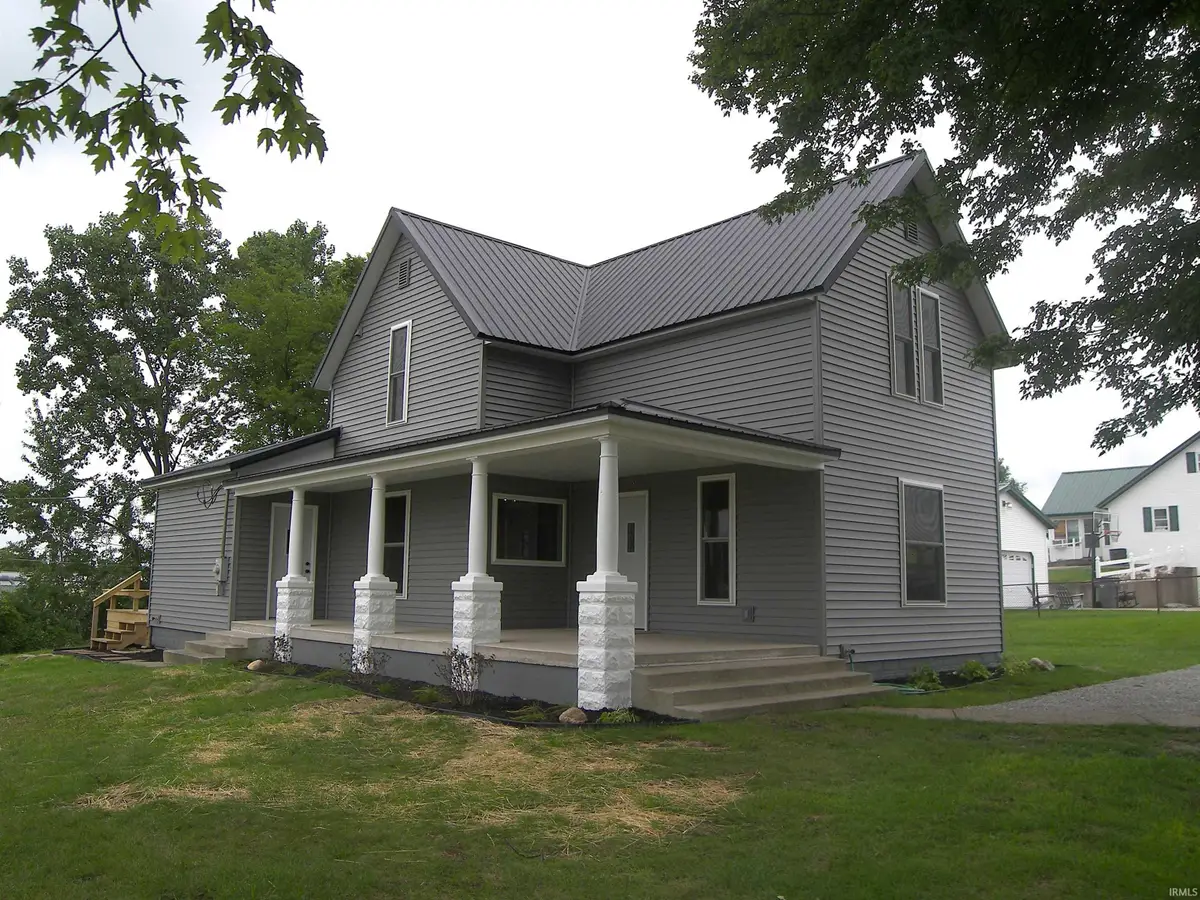 204 S Syracuse Webster Road, Syracuse, IN 46567 - #1