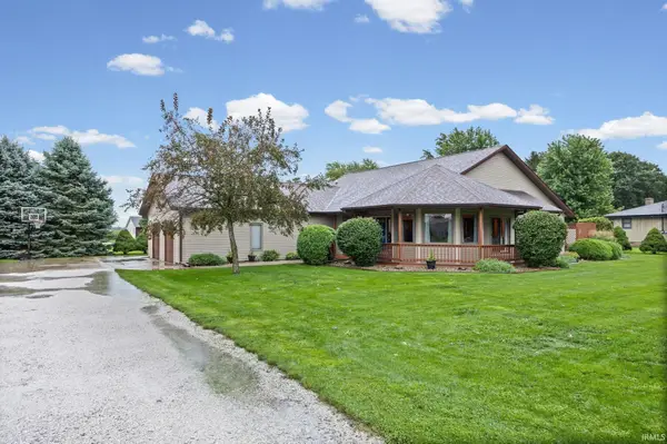 313 N Davis Street, Wolcott, IN 47995