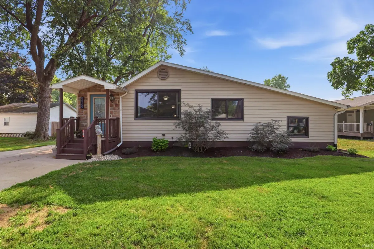 808 Dallas Street, Auburn, IN 46706 - #1