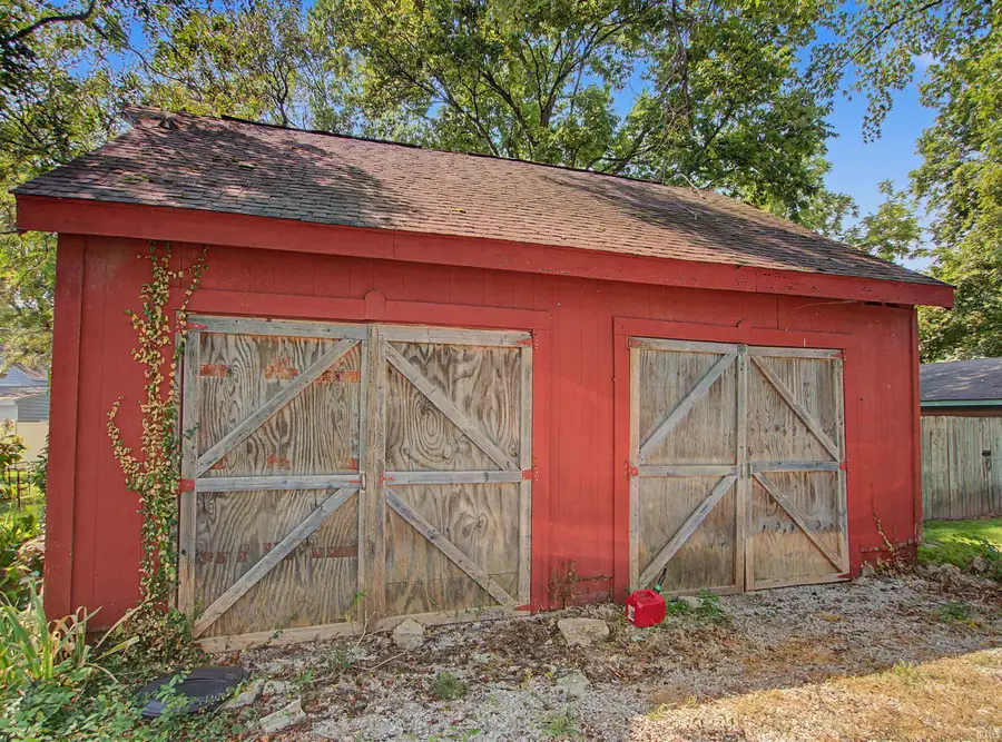 922 Granary Street, New Harmony, IN 47631 - #3