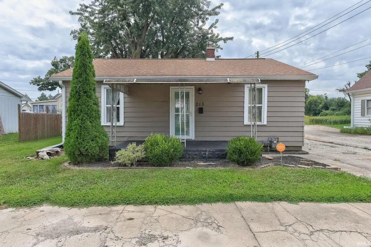 213 W Mulberry Street, Princeton, IN 47670 - #1