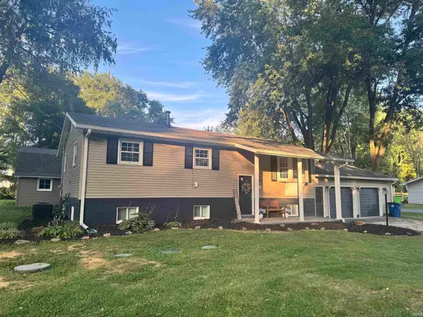 906 N Hillcrest Road, Vincennes, IN 47591