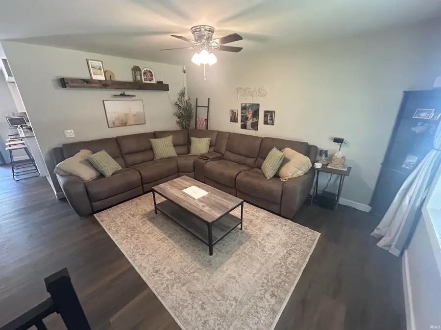 906 N Hillcrest Road, Vincennes, IN 47591 - #3