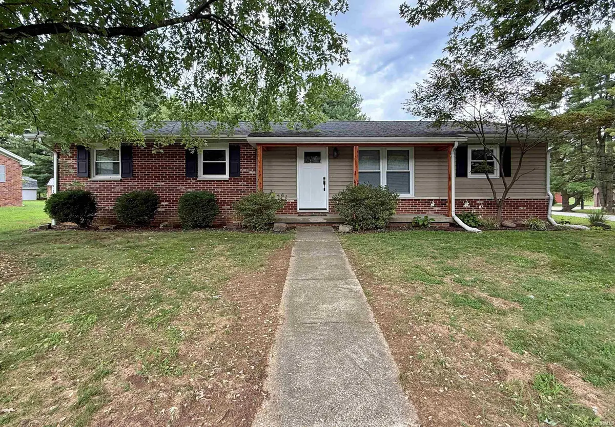 1816 Woodlawn Drive, Washington, IN 47501 - #1