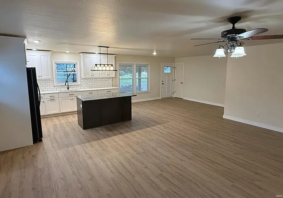 1816 Woodlawn Drive, Washington, IN 47501 - #2