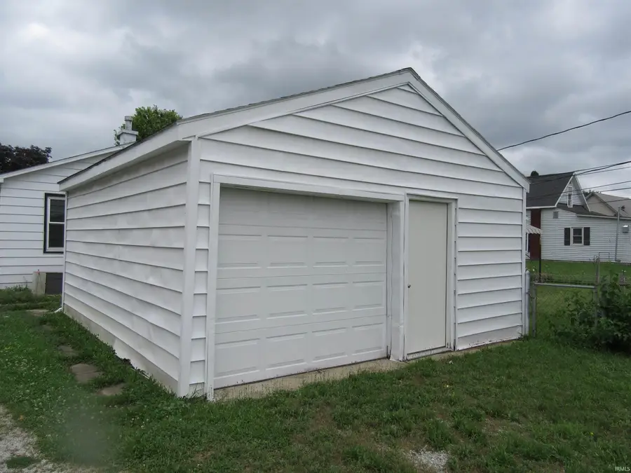 325 W 7th Street, Peru, IN 46970 - #2