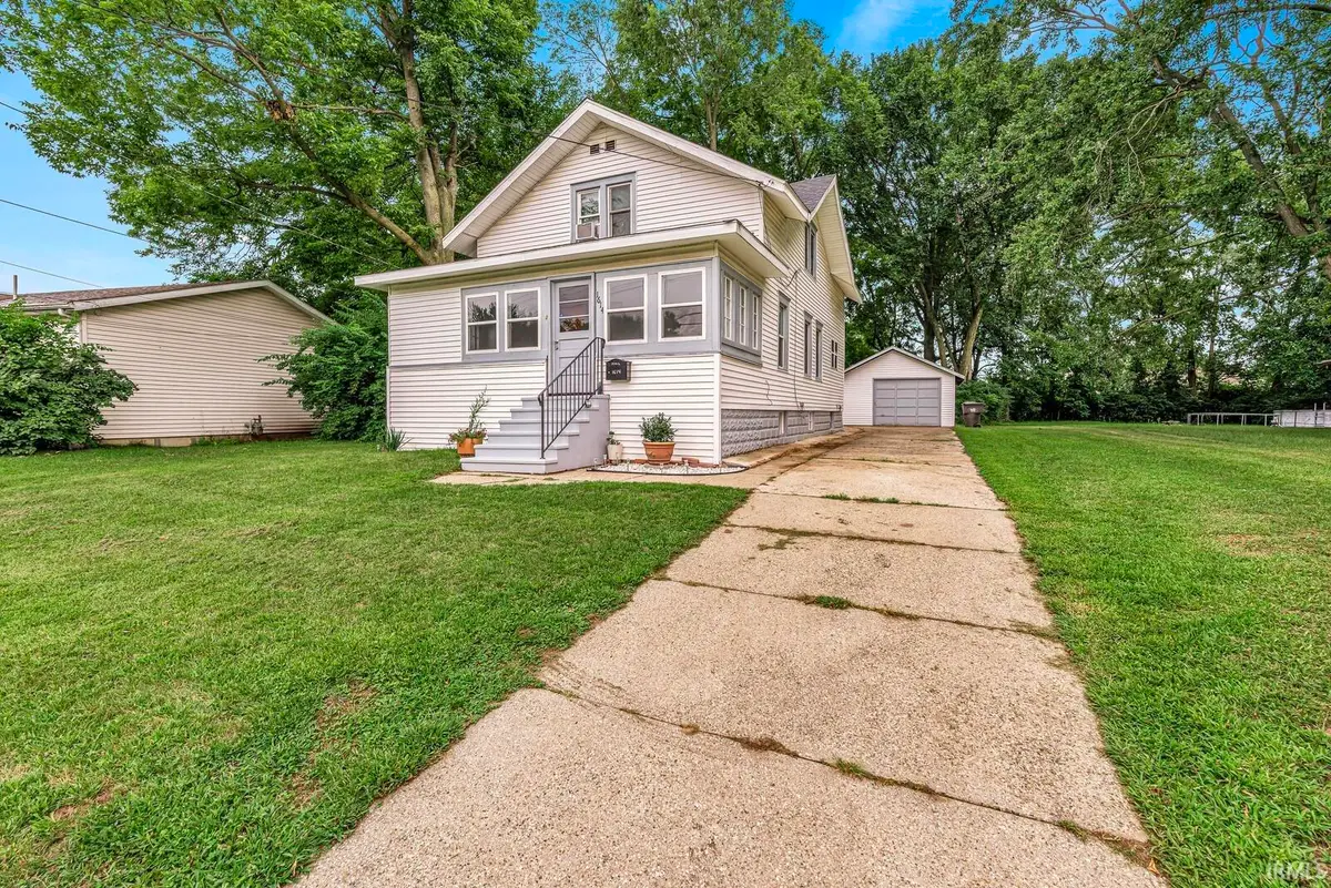 1614 Grant Street, Elkhart, IN 46514 - #1