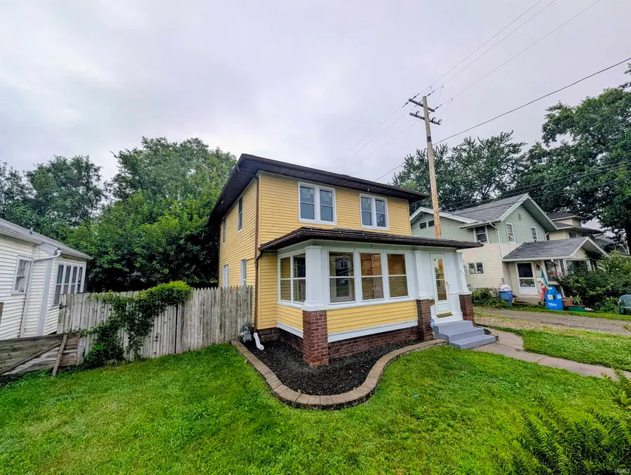 827 E Ewing Avenue, South Bend, IN 46613 - #3