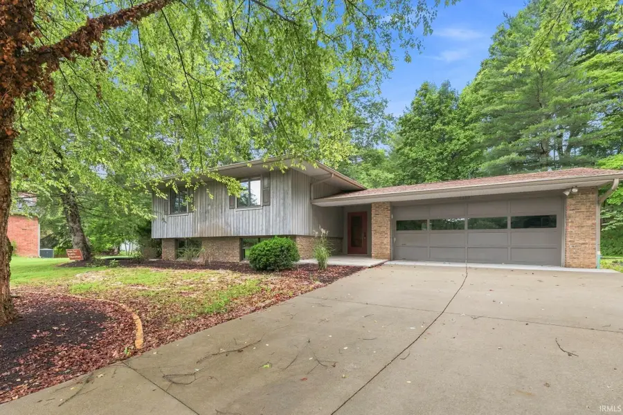 2202 Belhaven Court, Bloomington, IN 47401 - #2