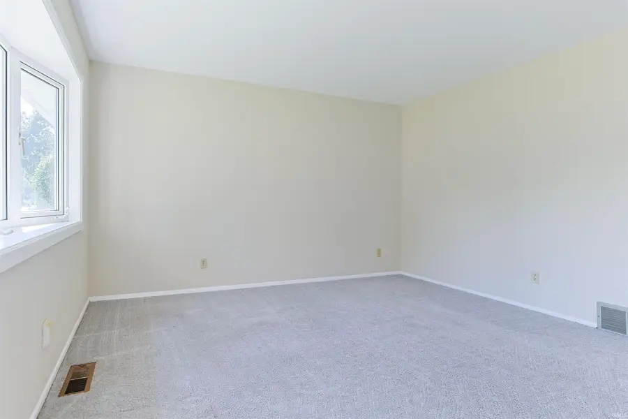 2934 Colonial Drive, Mishawaka, IN 46544 - #2