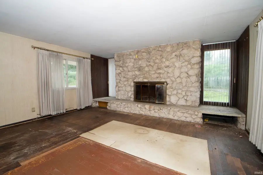 55452 Mayflower, South Bend, IN 46628 - #3