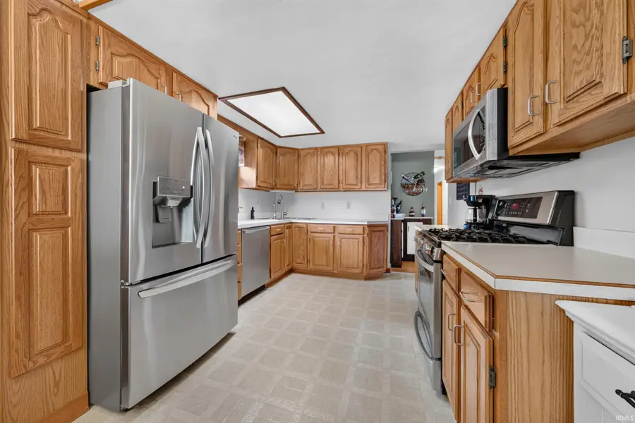 716 Hillcrest Drive, Kokomo, IN 46901 - #3