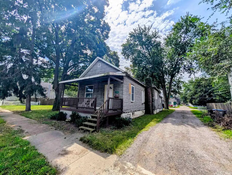 415 Sherman Street, Elkhart, IN 46516 - #2
