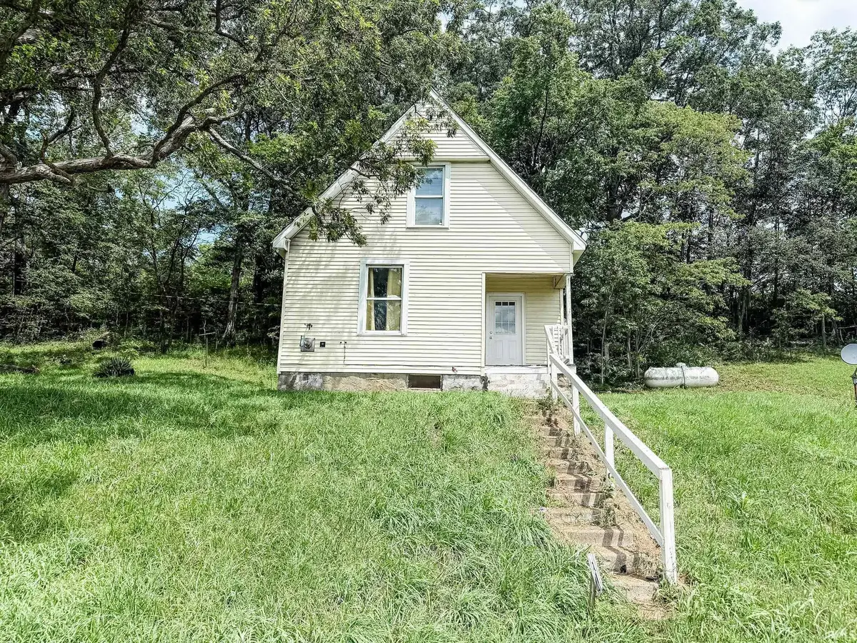 1446 E Lovers Lane Road, Peru, IN 46970 - #1