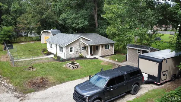 26051 Lakeview Drive, Elkhart, IN 46514