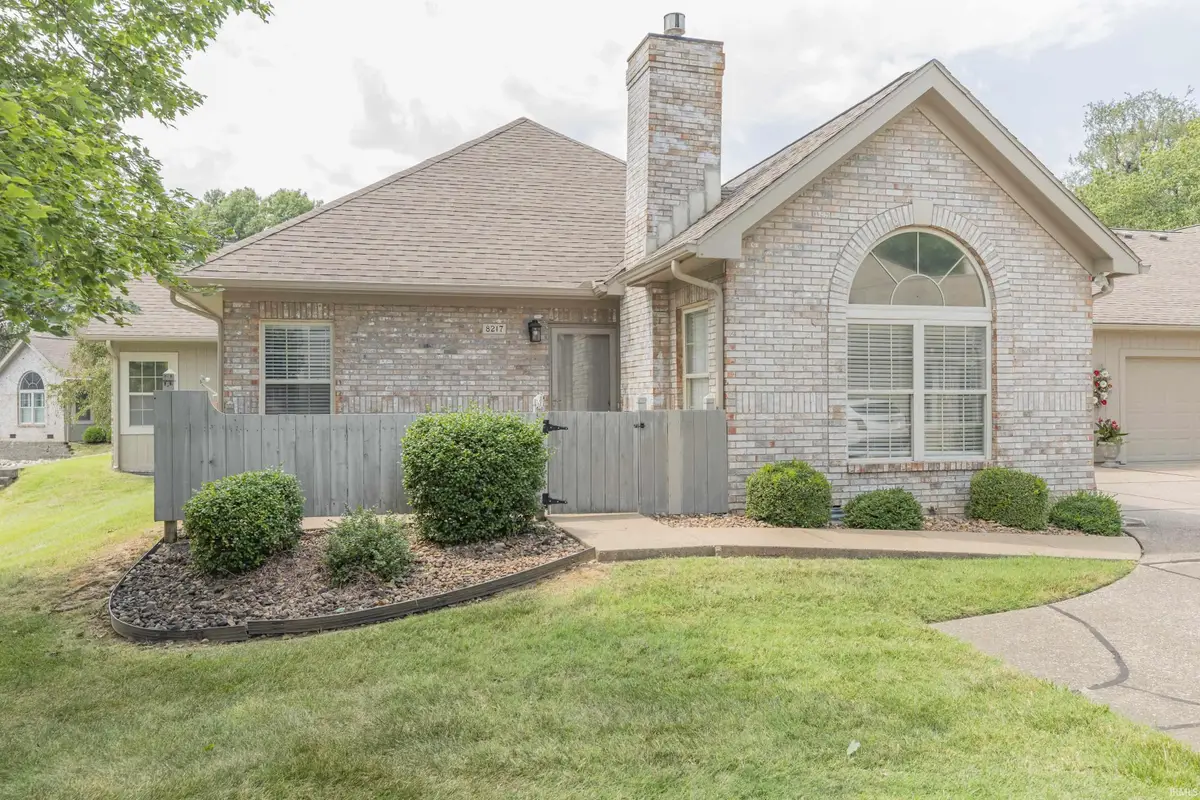 8217 River Park Way, Evansville, IN 47715 - #1