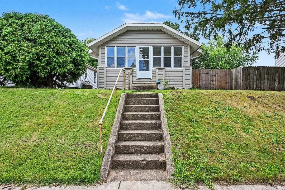 310 E Fairview Avenue, South Bend, IN 46614 - #1