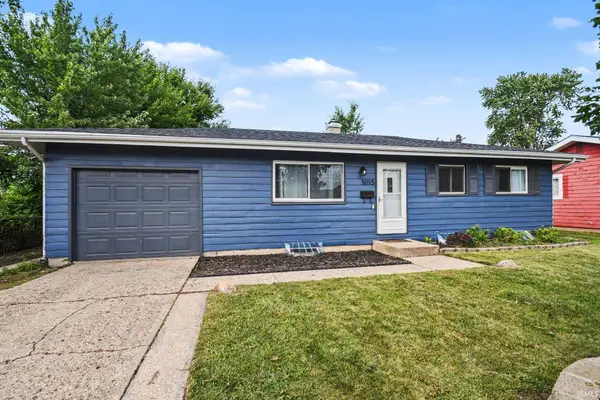 5015 Bloomfield Place, South Bend, IN 46619