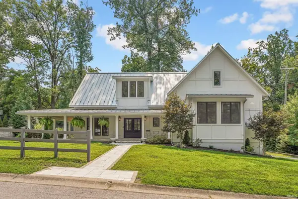 2104 E Woodstock Place, Bloomington, IN 47401
